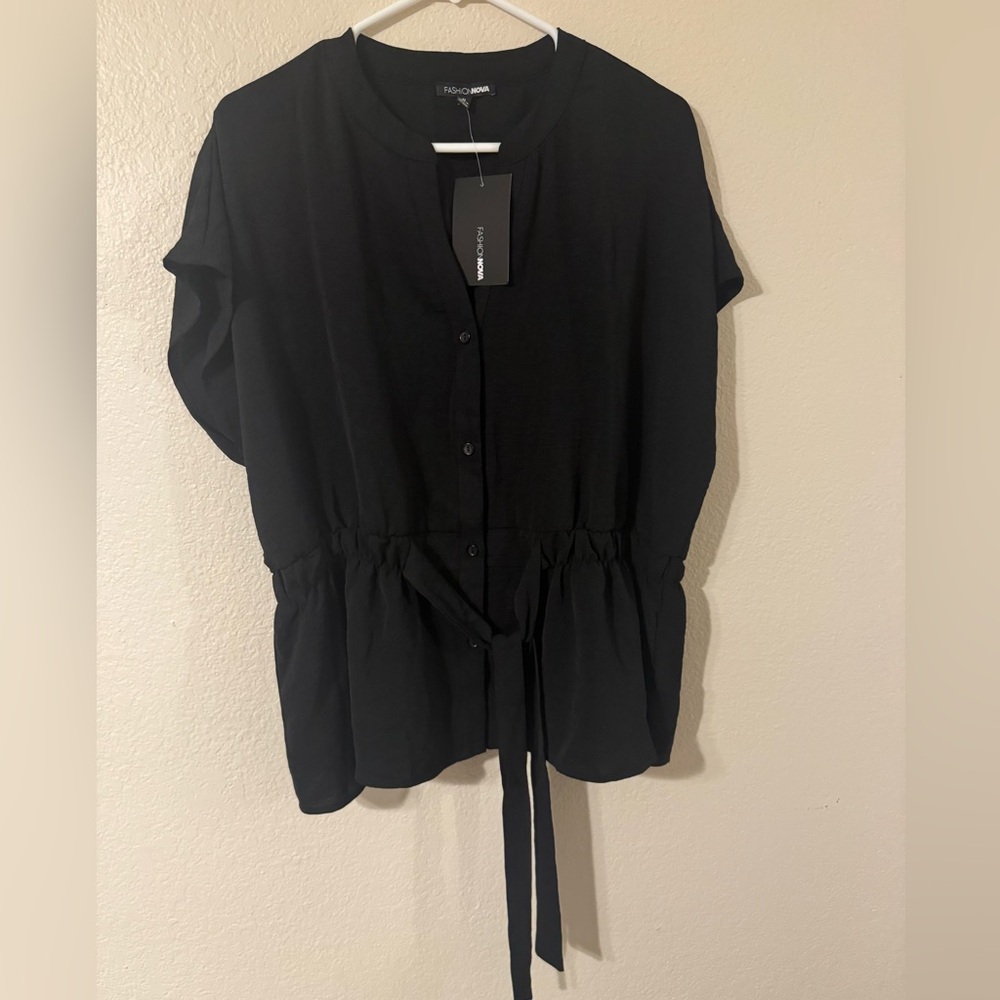 Fashion Nova Black Button-Down Blouse
